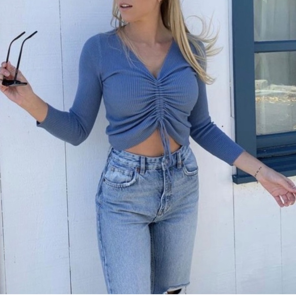 3/$15 Blue Ruched Long Sleeve Top